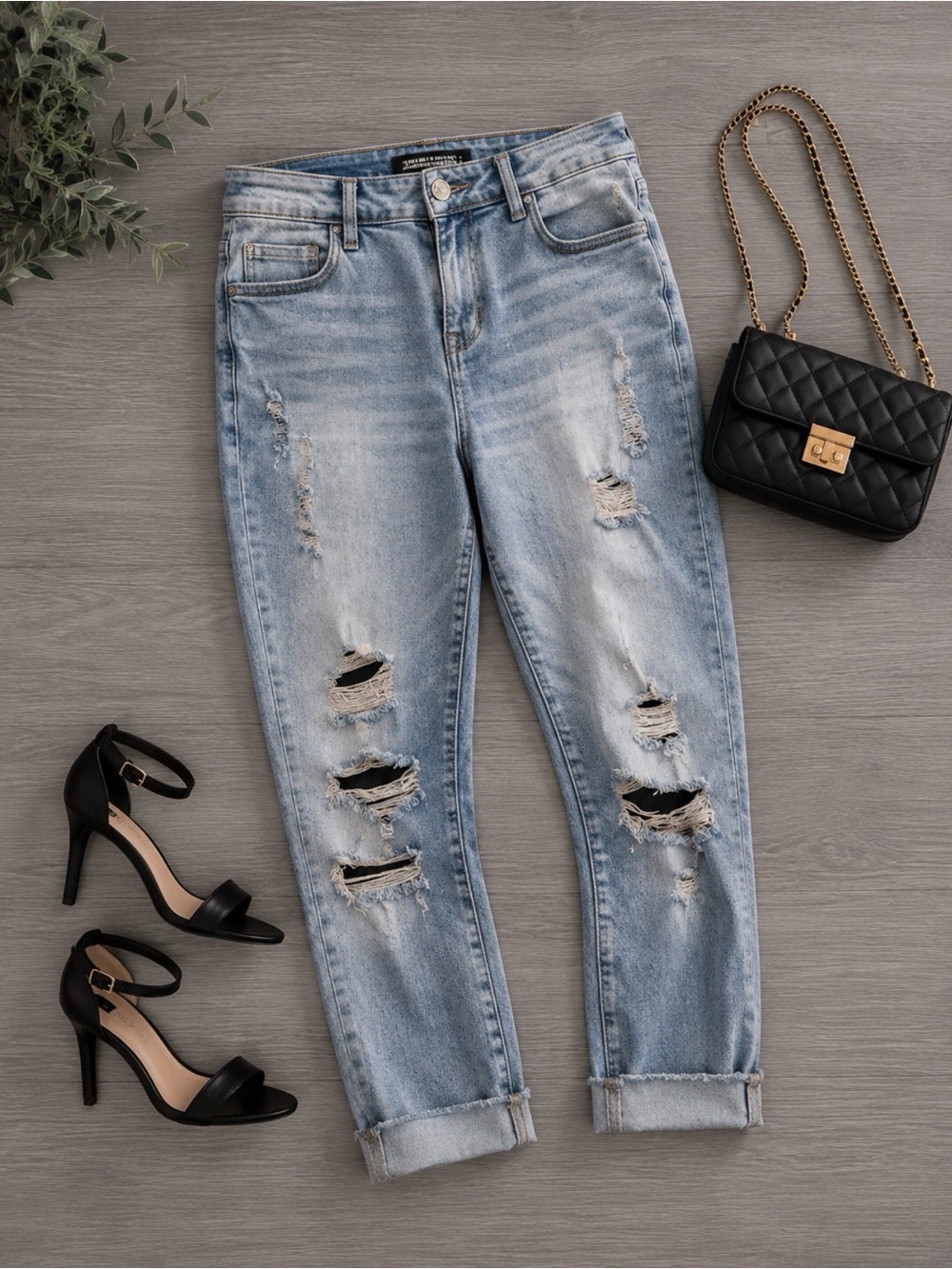 High Rise Distressed Blue Jeans | Light Wash | Raw Hem | Size Medium